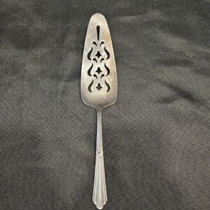 Caroline Elegant Silver Plated Cake Server